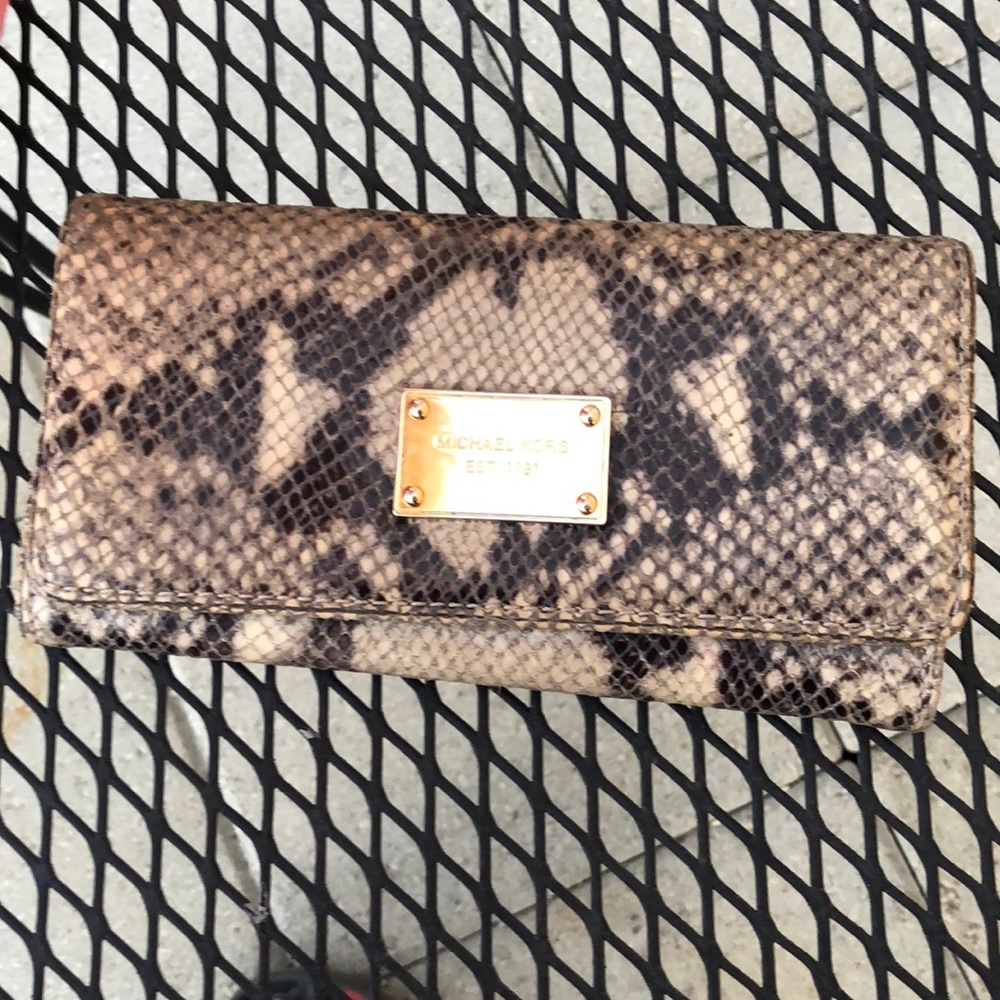 Michael Kors wallet
